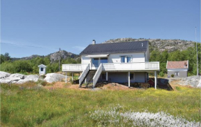 4 Bedroom Gorgeous Home In Hervik